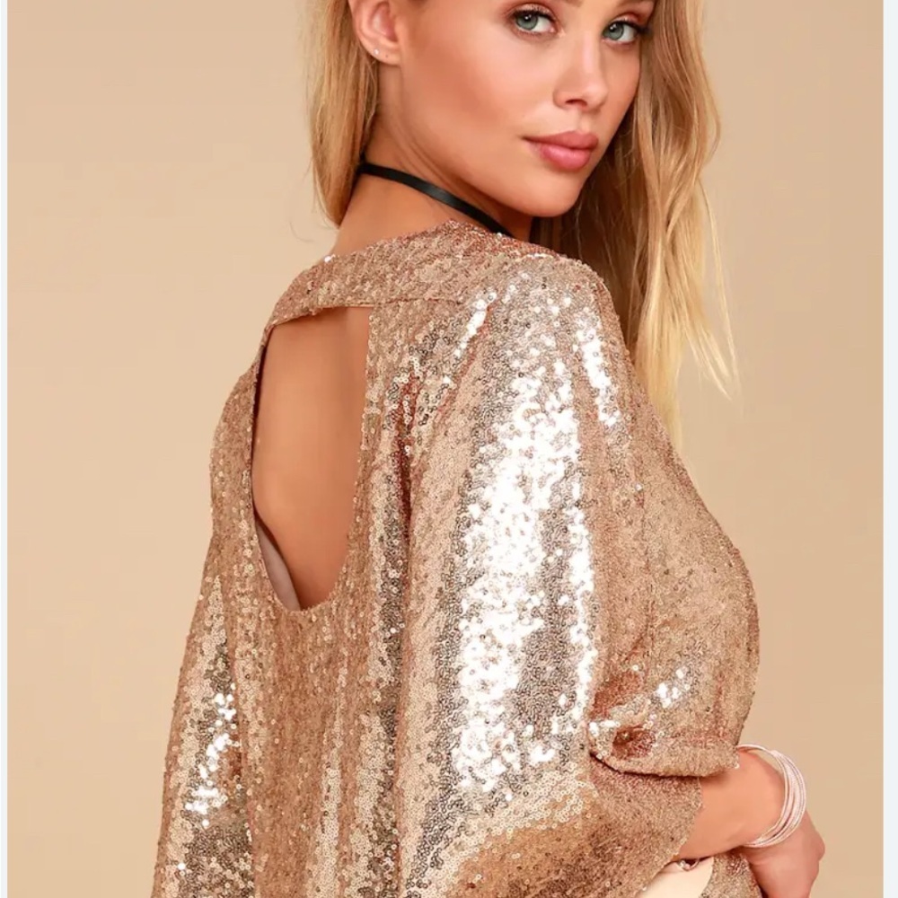 Lulus Rose Gold Sequin Blouse sexy night out sequin crop keyhole back L